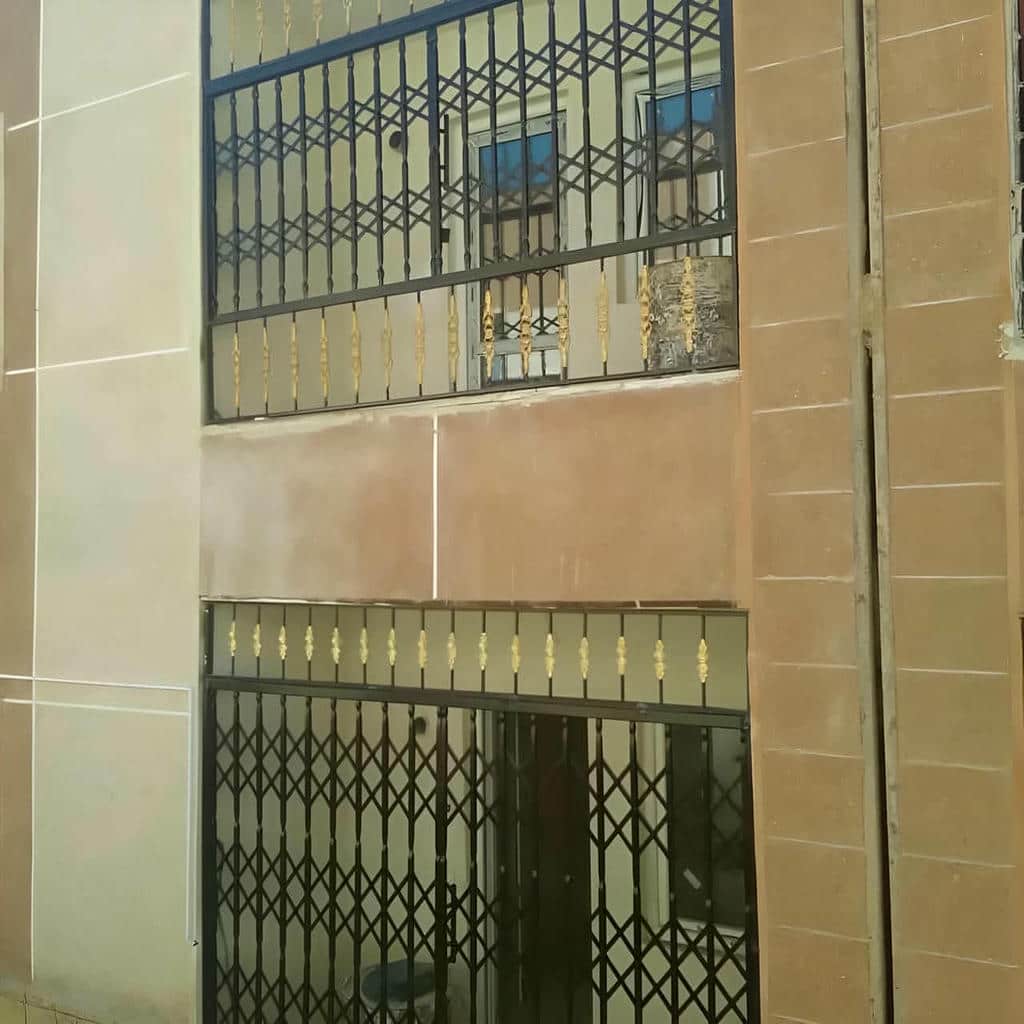 حفاظ پنجره متحرک با ساختار کشویی منظم