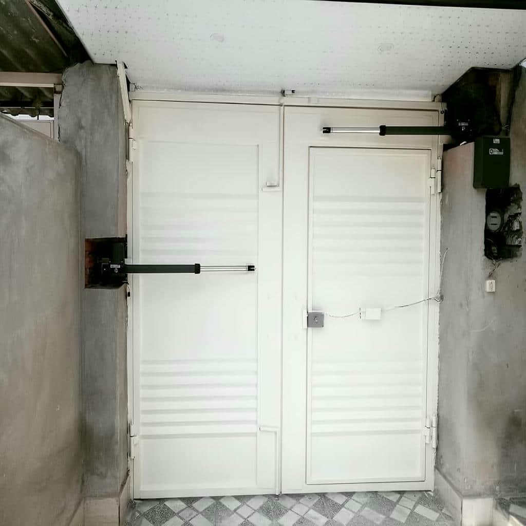 جک درب پارکینگ در ورودی مسکونی استان لرستان