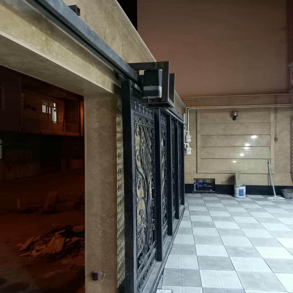 جک پارکینگی دو لنگه با بدنه فلزی کرمانشاه