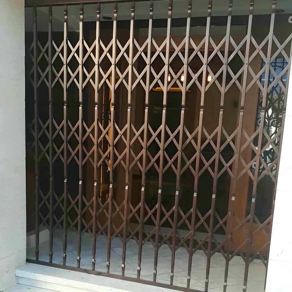 حفاظ درب آکاردئونی با طرح لوزی متراکم
