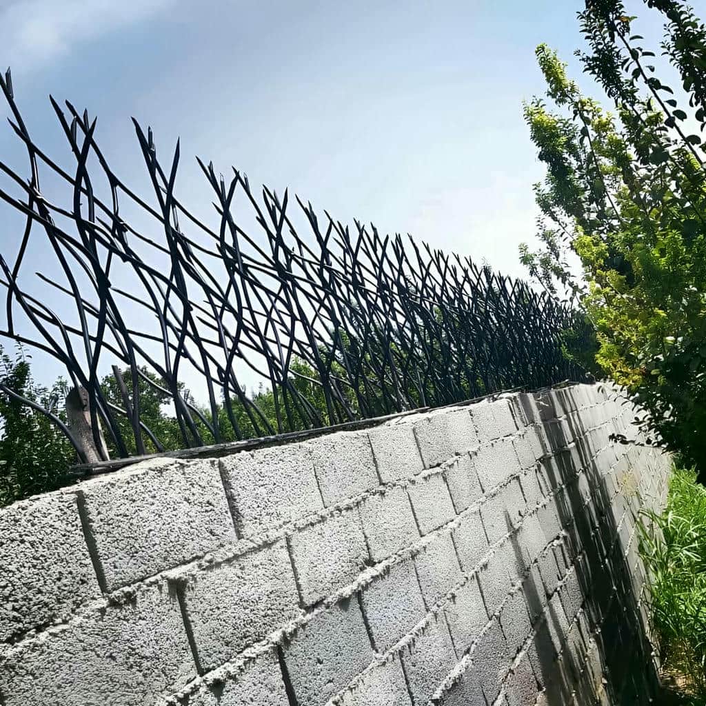 حفاظ دیوار سفارشی کنار نمای آجری استان البرز حفاظ دیوار سفارشی کنار نمای آجری استان البرز