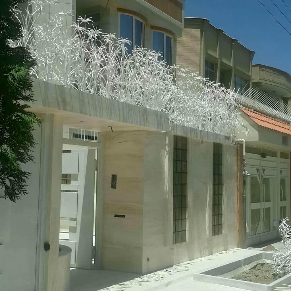 حفاظ دیوار شاخ گوزنی مشهد با پوشش تیره