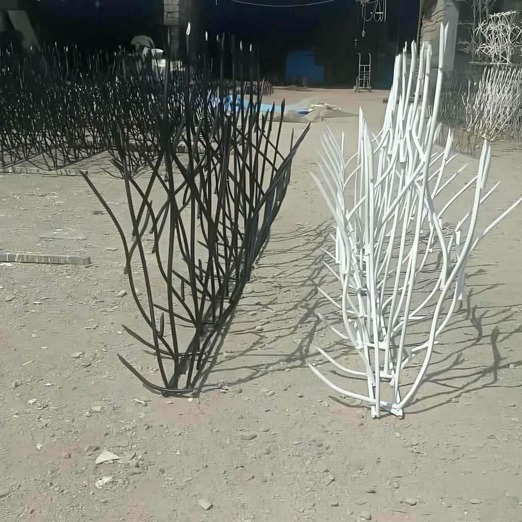 حفاظ دیوار فلزی با شاخه های متراکم در اصفهان