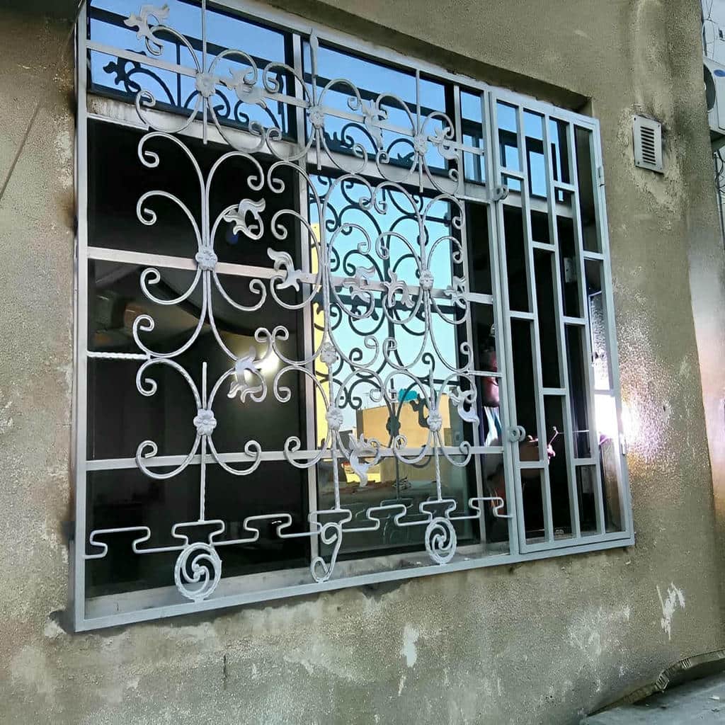 حفاظ پنجره سفارشی برای ساختمان در استان کردستان