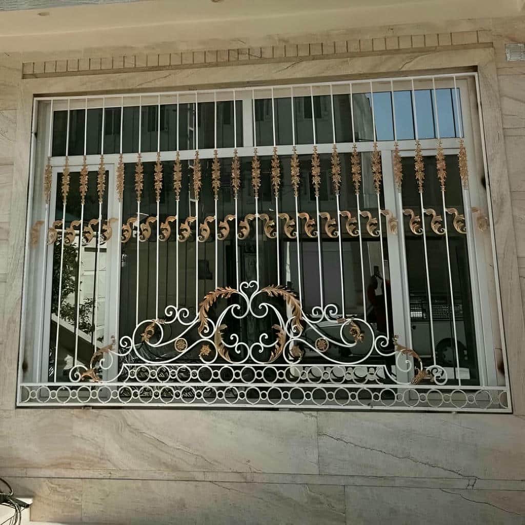 حفاظ پنجره سفارشی برای قاب های عریض ساختمان حفاظ پنجره سفارشی برای قاب های عریض ساختمان