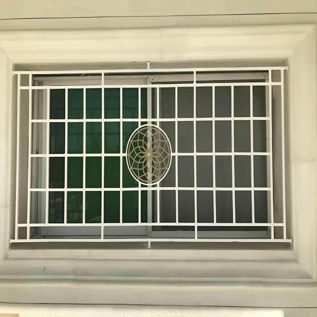 حفاظ پنجره سفارشی برای پنجره طبقه همکف