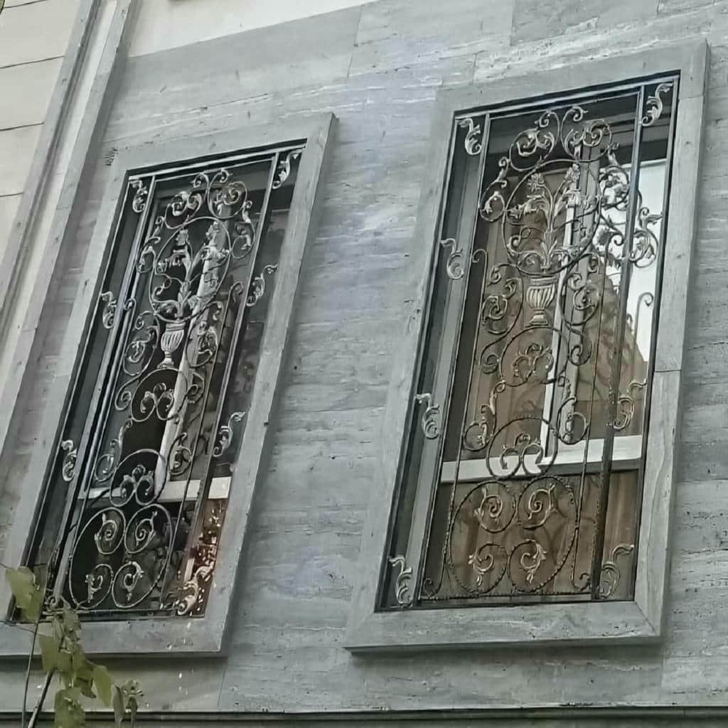 حفاظ پنجره فلزی با پوشش مقاوم در استان هرمزگان