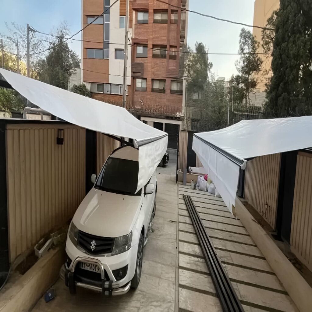 سایبان برقی اتوماتیک روی تراس مسکونی