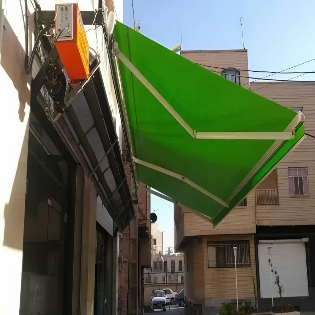 سایبان برقی تراس اهواز با پوشش روشن