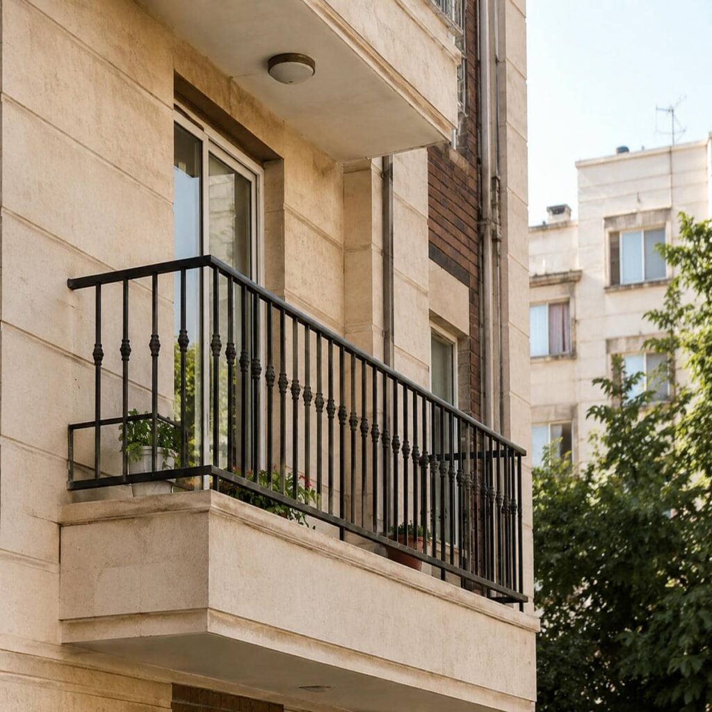 نرده بالکن با طرح افقی در استان کرمان