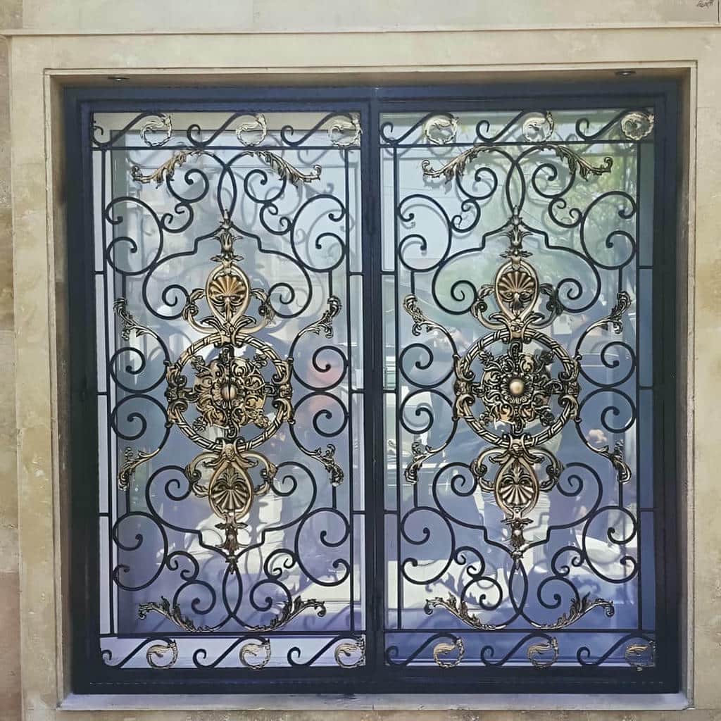 نرده پنجره آهنی با اتصالات مقاوم