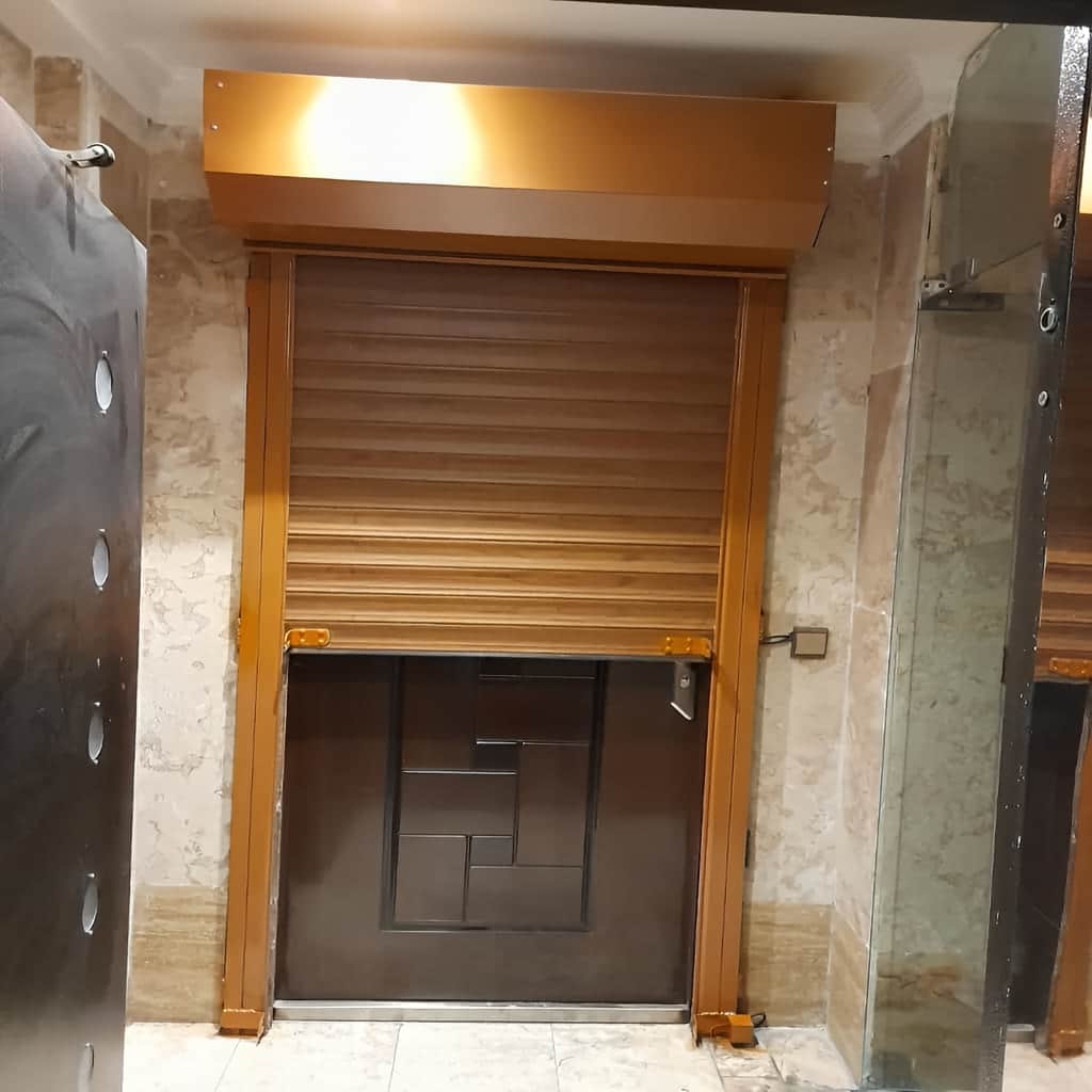 کرکره اتوماتیک رنگ روشن نمای ساختمان استان خراسان شمالی