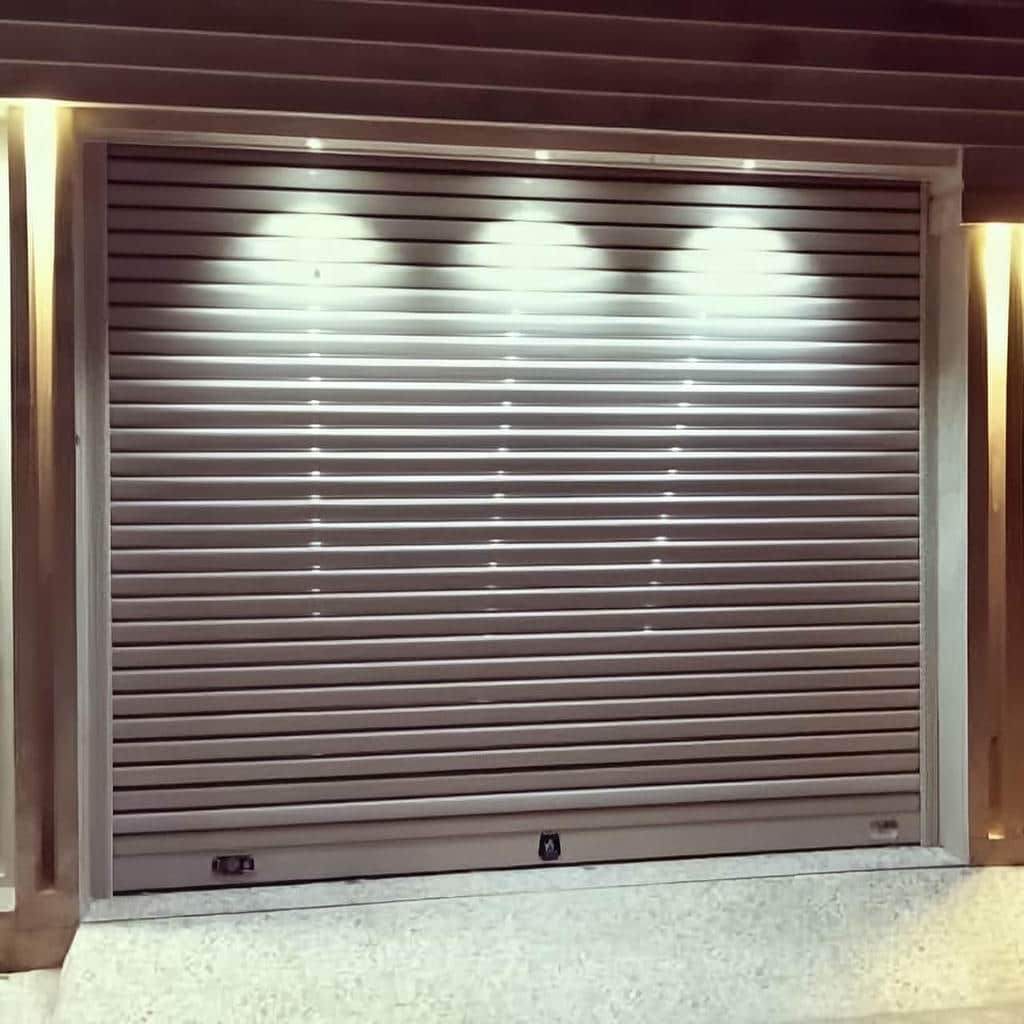 کرکره برقی آلومینیومی در سمنان برای مغازه
