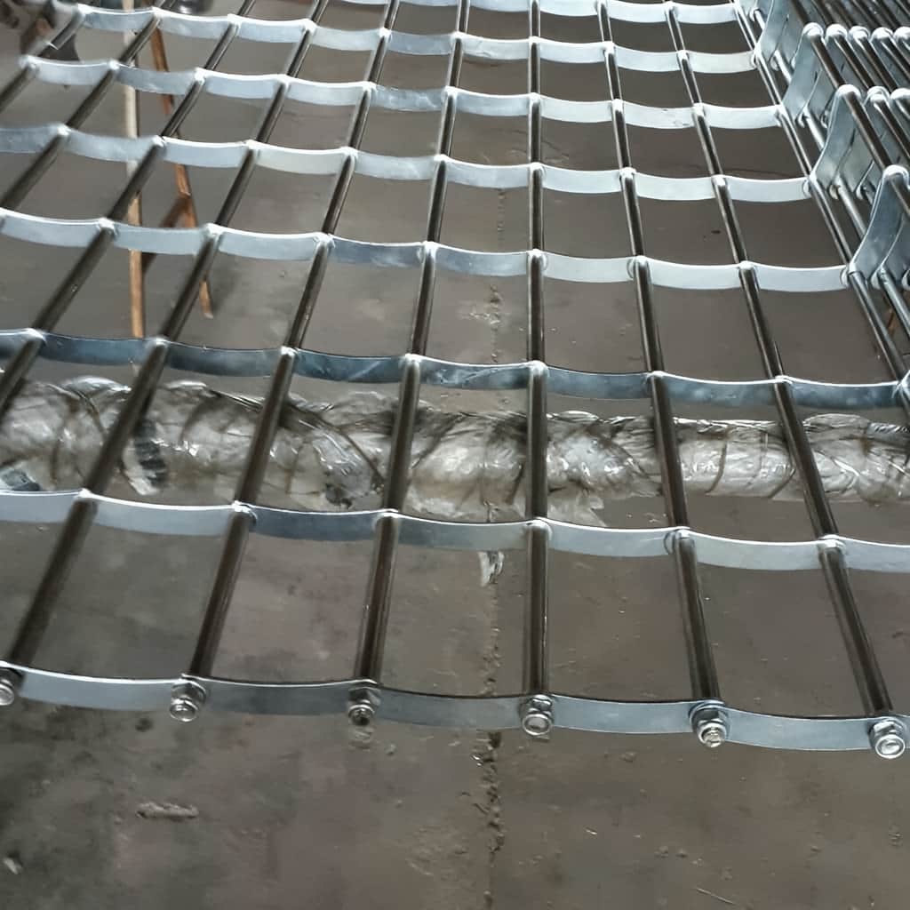 کرکره برقی ریموت دار برای پارکینگ استان قم