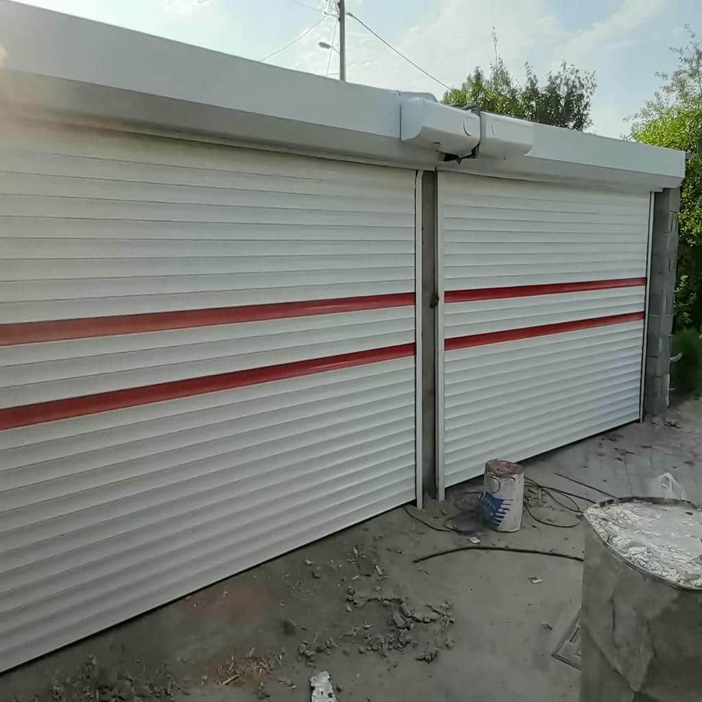 کرکره برقی فوم دار در ورودی پارکینگ استان آذربایجان شرقی کرکره برقی فوم دار در ورودی پارکینگ استان آذربایجان شرقی