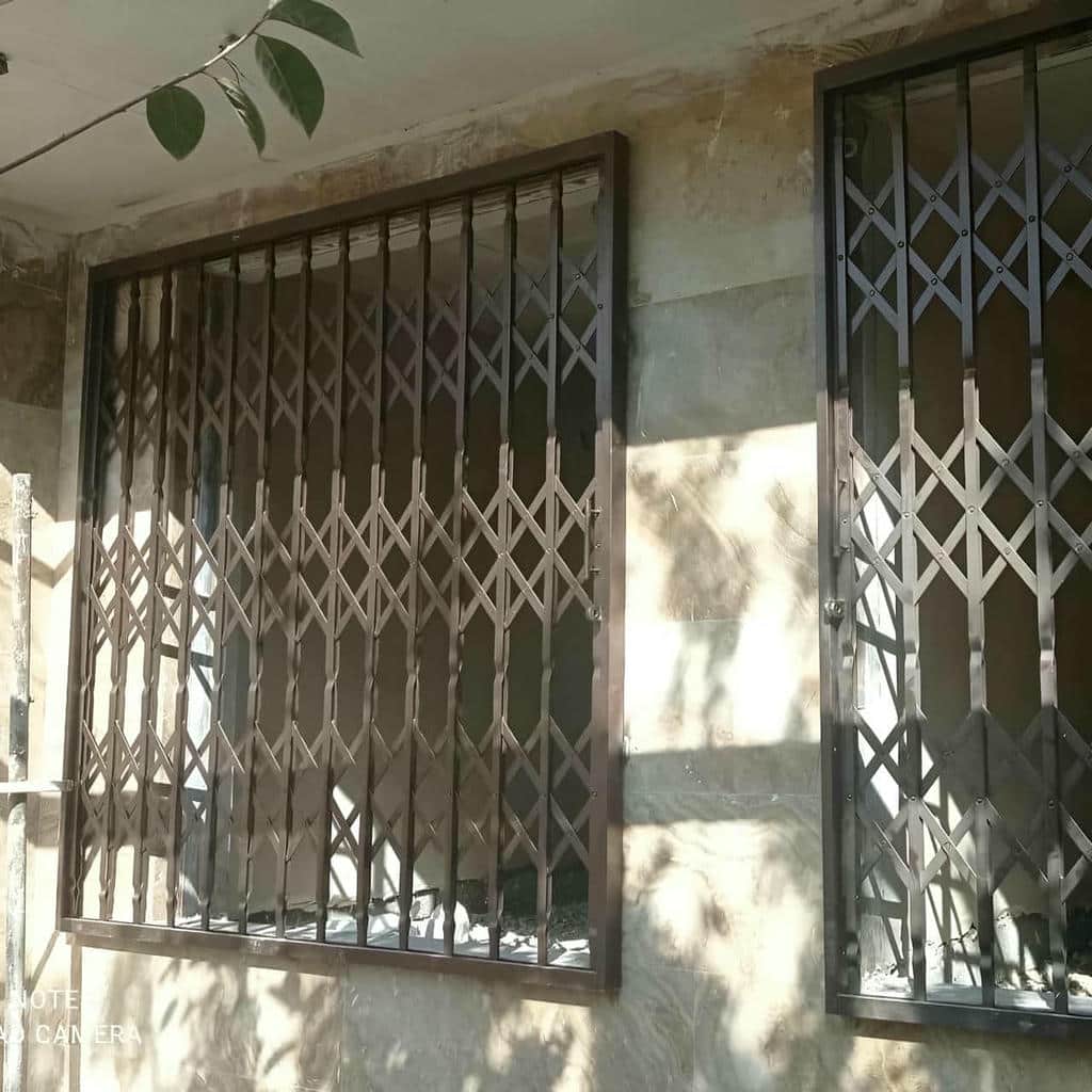 گارد فلزی ورودی آپارتمان با رنگ کوره ای