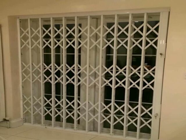 مرکز فروش تخصصی حفاظ درب آکاردئونی در استان خراسان جنوبی