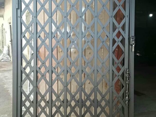 مرکز فروش و سفارش حفاظ درب آکاردئونی در ساری و حومه