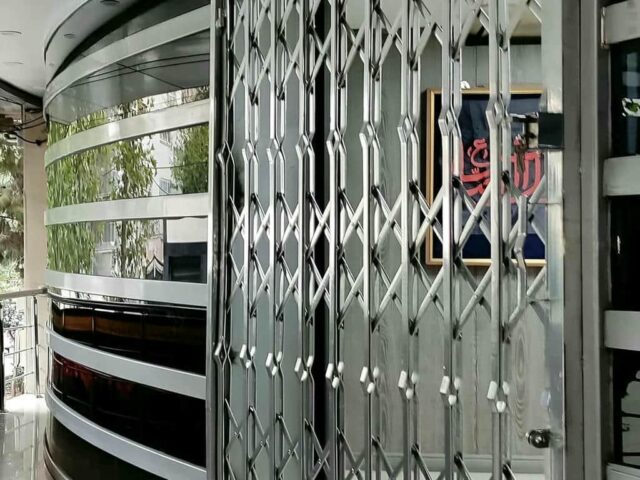 مرکز فروش درب آکاردئونی و حفاظ ورودی آپارتمان در یزد و حومه