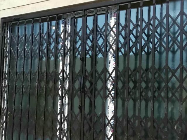 مرکز فروش درب آکاردئونی و حفاظ آپارتمان در ایلام و حومه